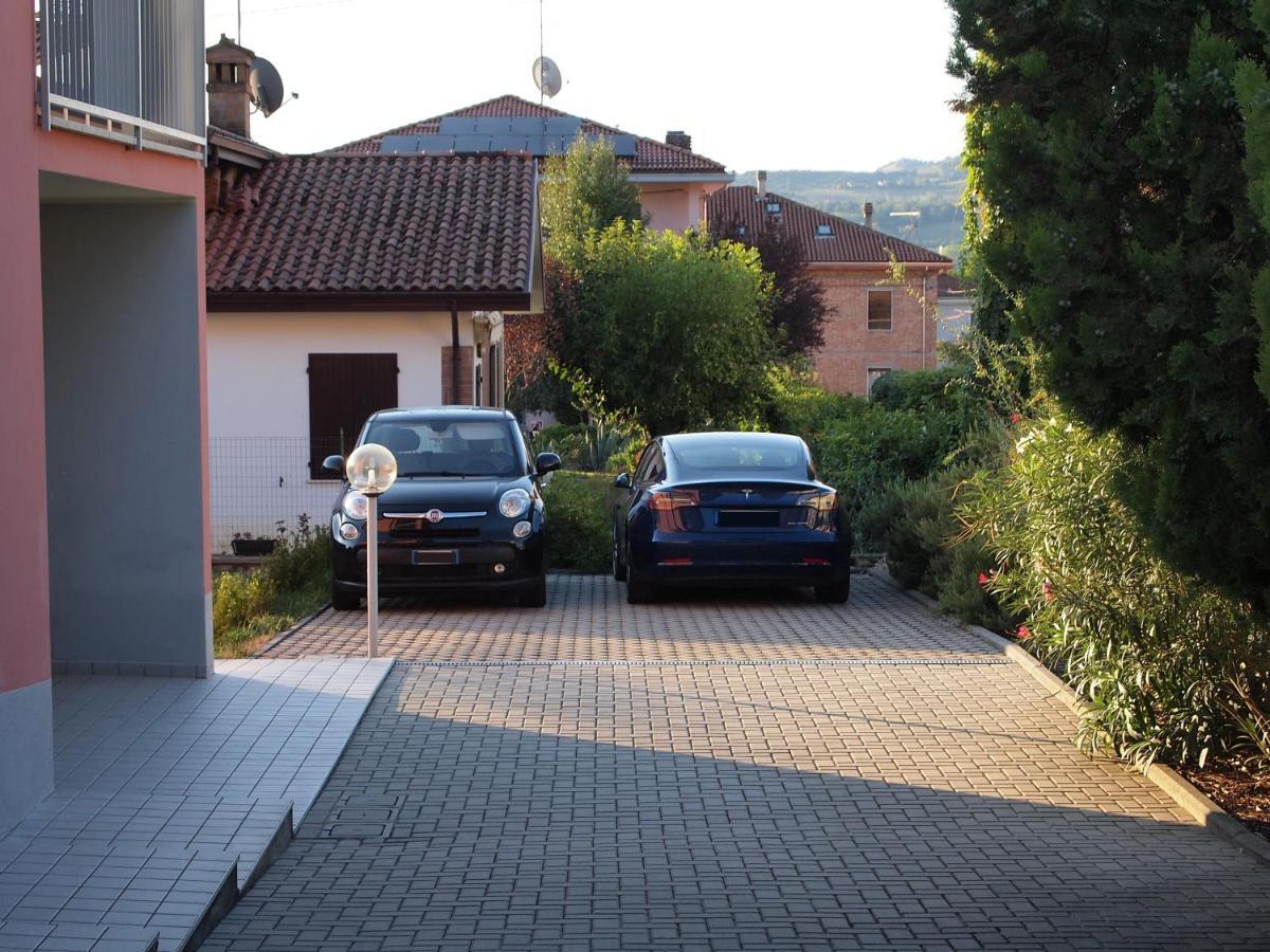 La Casa Dei Nonni Bed & Breakfast Felegara Exterior photo