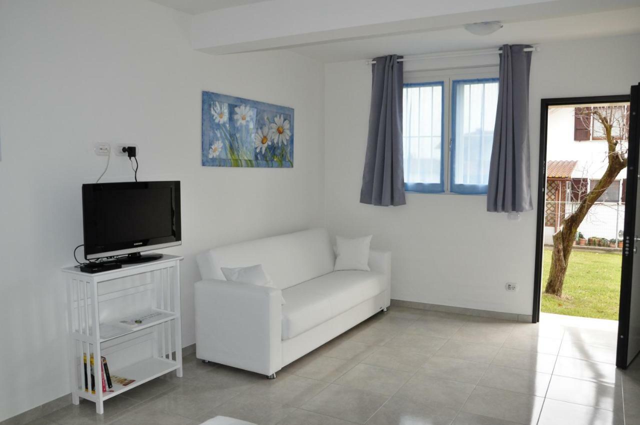 La Casa Dei Nonni Bed & Breakfast Felegara Exterior photo